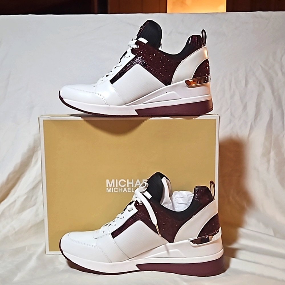 MK Georgie Trainer